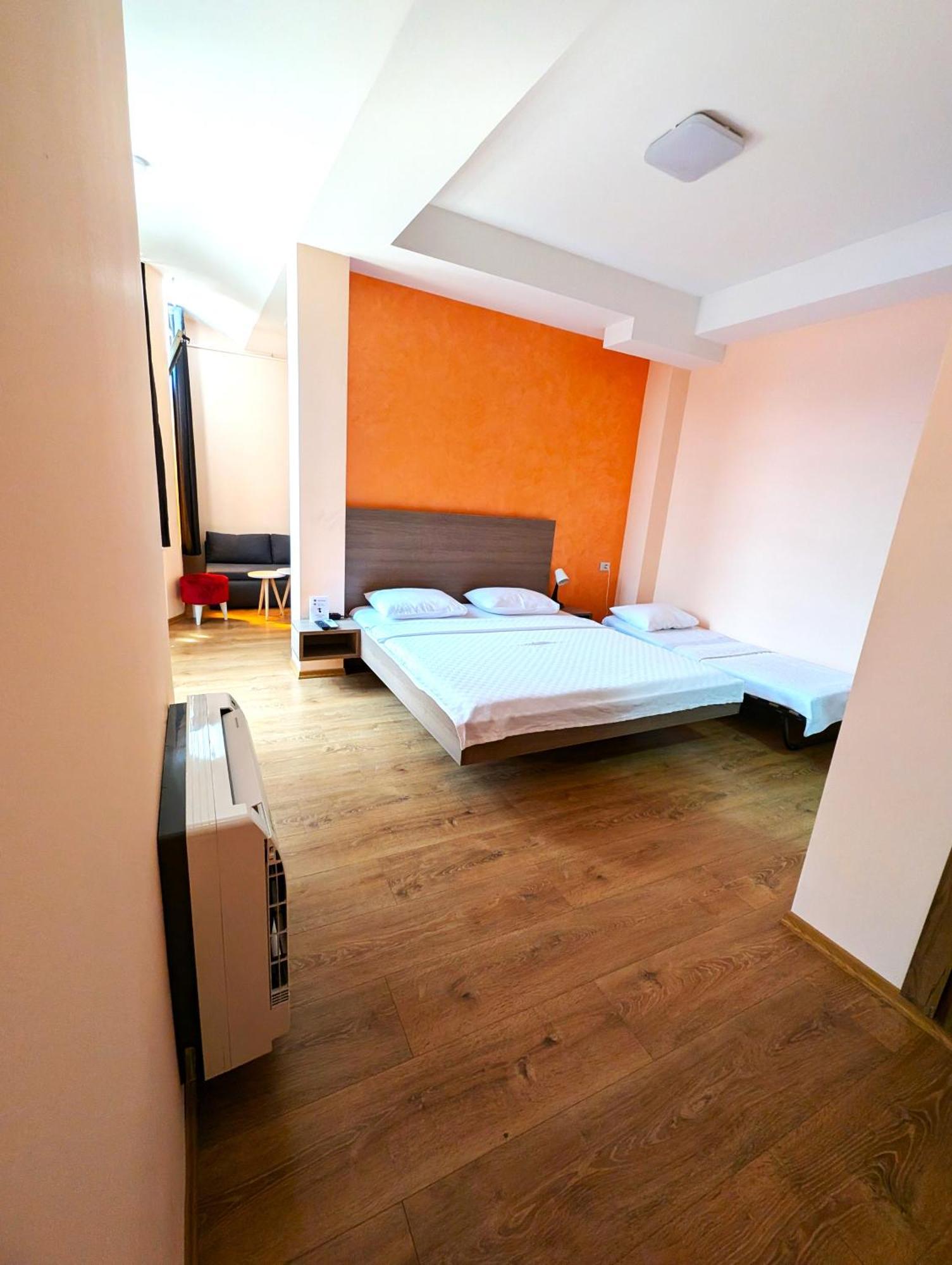 Easy Apartments Kumanovo Exterior photo